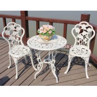 Cast Aluminium rose chairs with table set