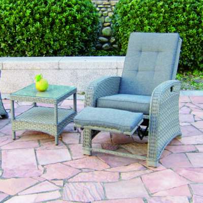 Deluxe outdoor wicker recliner chair